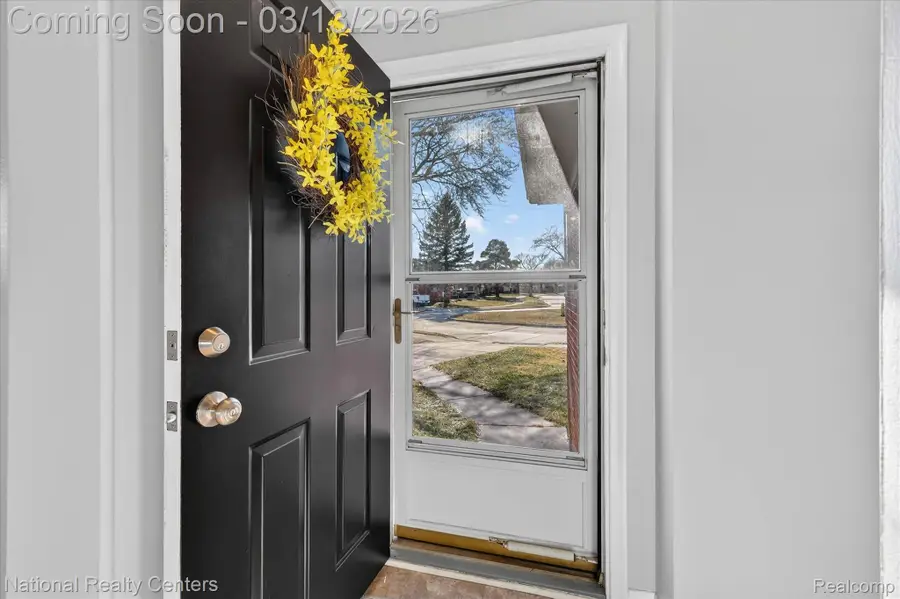 29806 Malvern Street, Westland, MI 48185 - #3