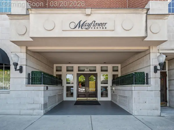 801 W Ann Arbor Trail #301, Plymouth, MI 48170