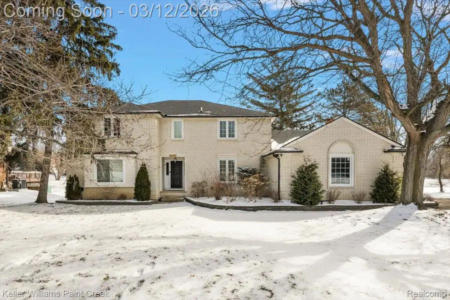 1824 N Adams Road, Rochester Hills, MI 48306 - #2