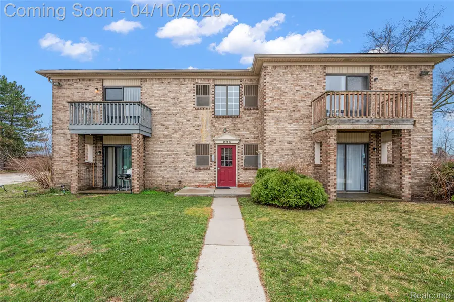 286 E 13 Mile Road #101, Madison Heights, MI 48071 - #2