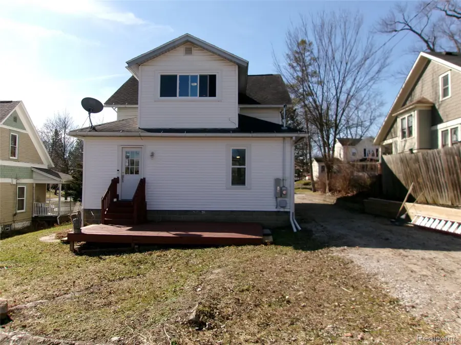 216 E Washington Street, Howell, MI 48843 - #3
