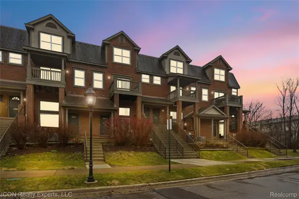 2912 Barclay Way, AnnArbor, MI 48105