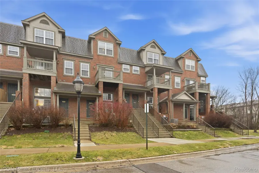 2912 Barclay Way, Ann Arbor, MI 48105 - #2