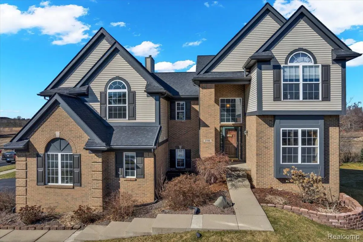3196 Waldon Ridge Drive, Orion, MI 48359 - #1