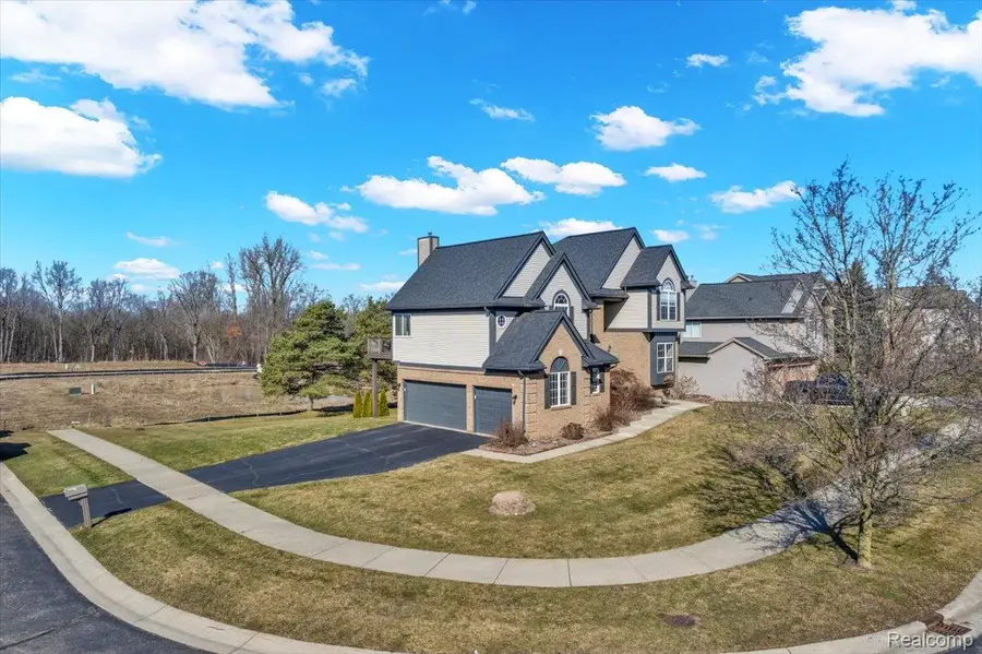 3196 Waldon Ridge Drive, Orion, MI 48359 - #3