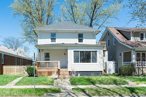 40 Moser Place, MtClemens, MI 48043