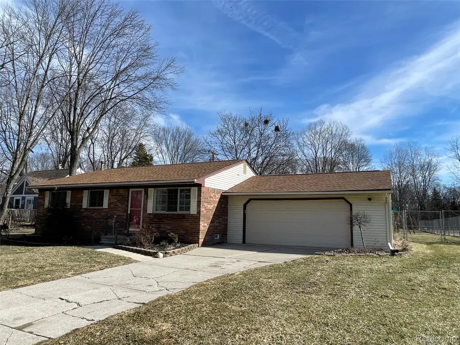 19464 Parkville Street, Livonia, MI 48152 - #3