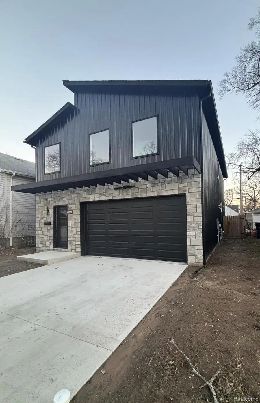 728 E Meyers Avenue, Hazel Park, MI 48030 - #2