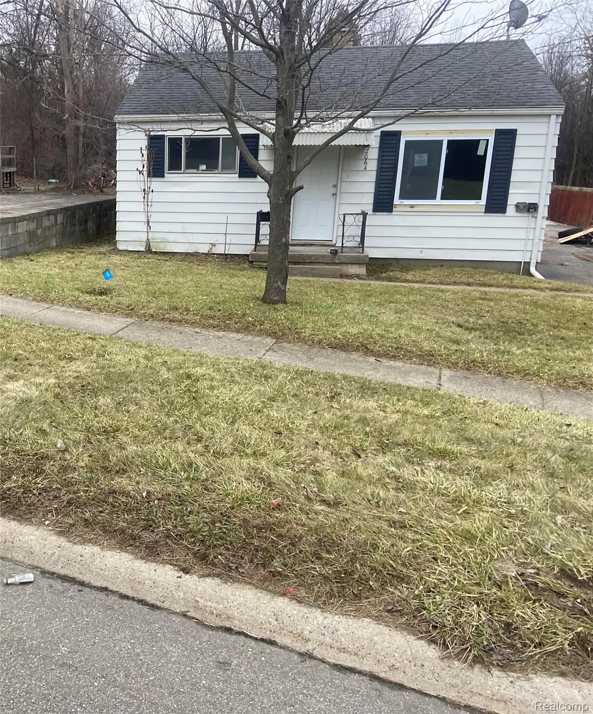 2064 Lavelle Road, Flint, MI 48504 - #1