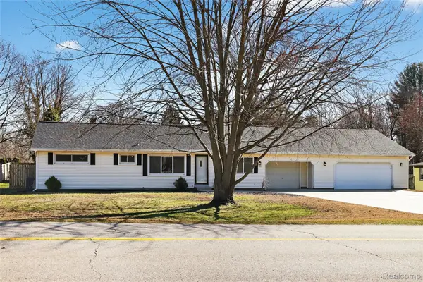 425 N Division Avenue, Holland, MI 49424