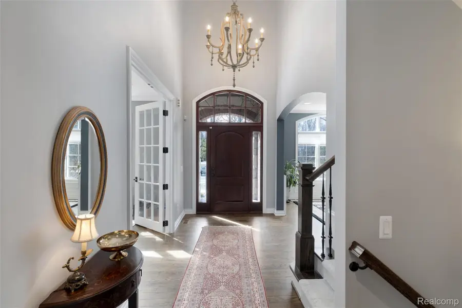 3010 E Bradford Drive, Bloomfield, MI 48301 - #2