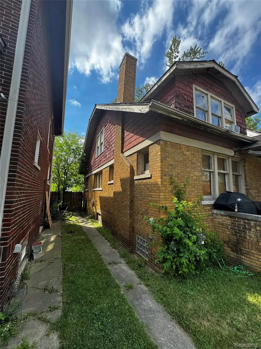 14053 Strathmoor Street, Detroit, MI 48227 - #3