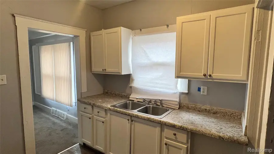 14208 Winthrop Street, Detroit, MI 48227 - #3