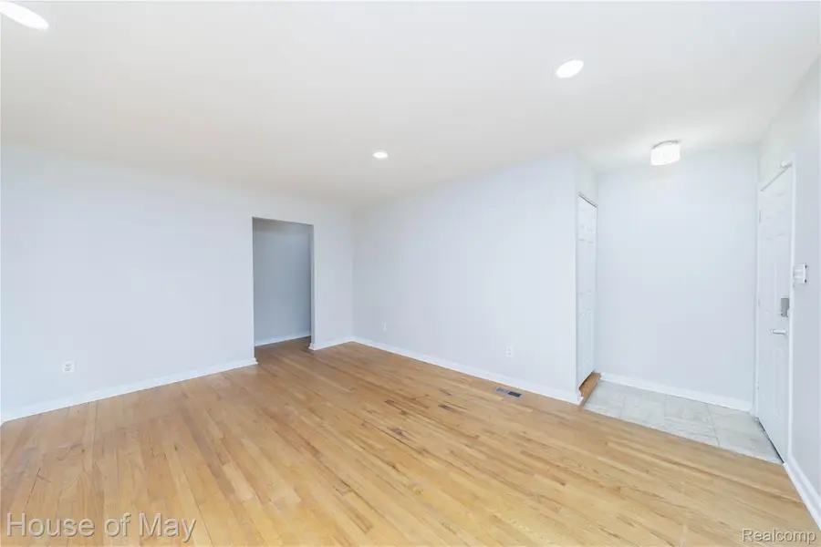 27840 Larkmoor Street, Southfield, MI 48076 - #3