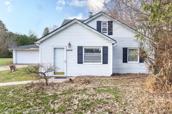 27501 Milton Avenue, Warren, MI 48092