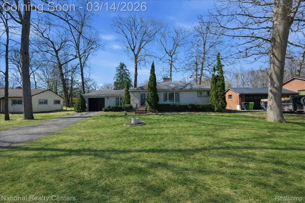 1389 Bielby Street, Waterford, MI 48328