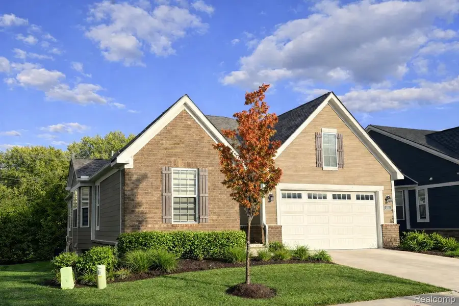 154 Mulberry Lane, Rochester Hills, MI 48309 - #2