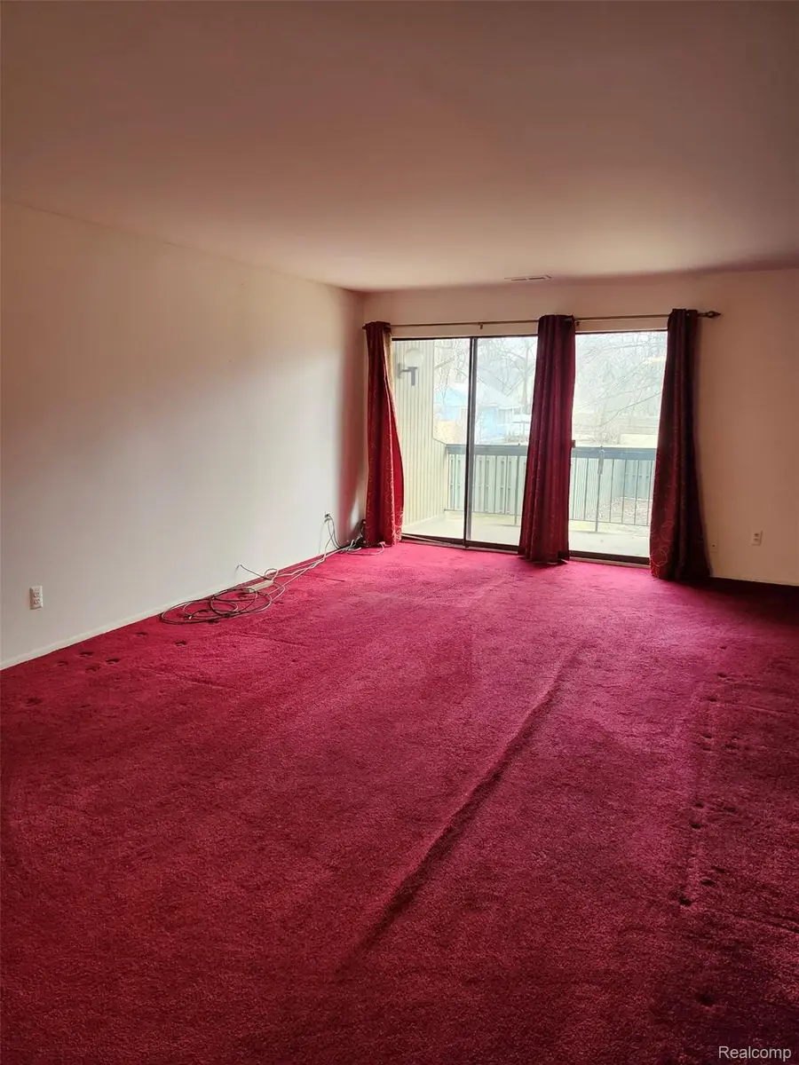 27333 Arborway Road #44, Southfield, MI 48033 - #2