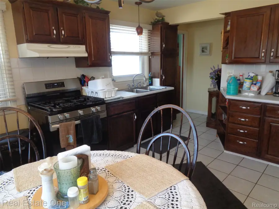 28450 Pontiac Trail, Lyon, MI 48178 - #2