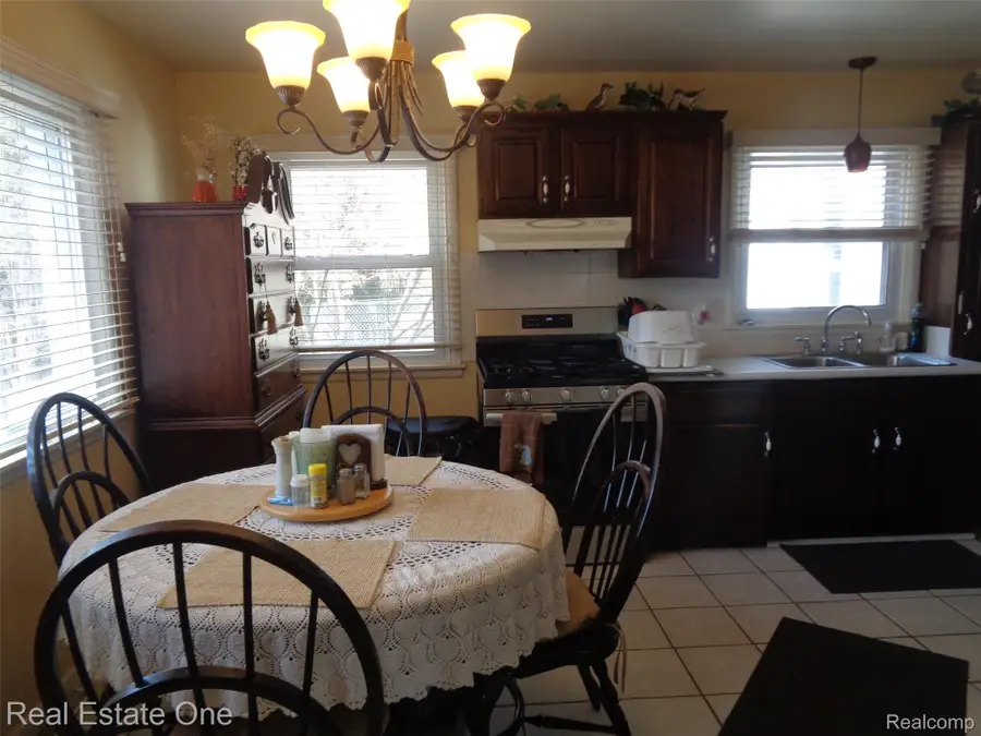 28450 Pontiac Trail, Lyon, MI 48178 - #3