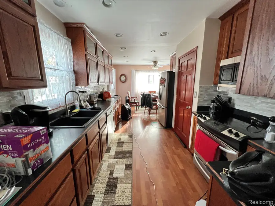 3829 W Auburn Road, Rochester Hills, MI 48309 - #2