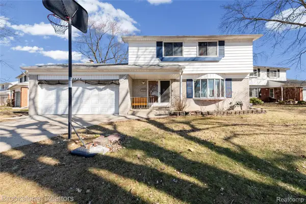 29434 Walker Drive, Warren, MI 48092