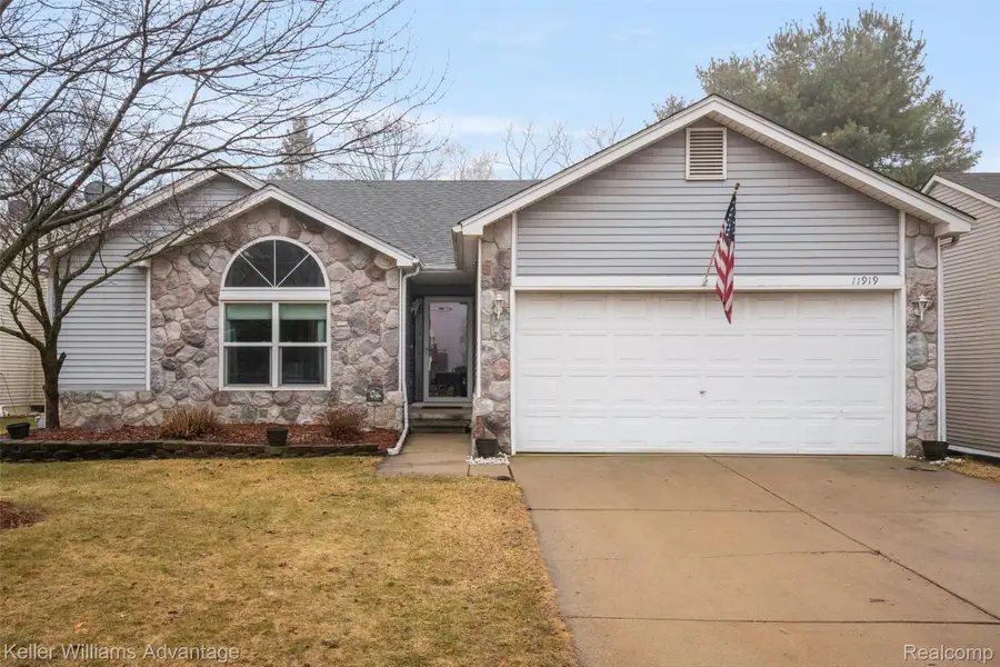 11919 Chase Boulevard, Livonia, MI 48150 - #2