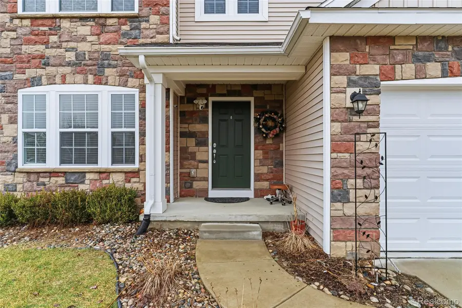 3069 Oxford Lane, Flushing, MI 48433 - #3