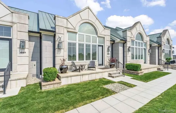 1009 S Washington Avenue S #3, RoyalOak, MI 48067