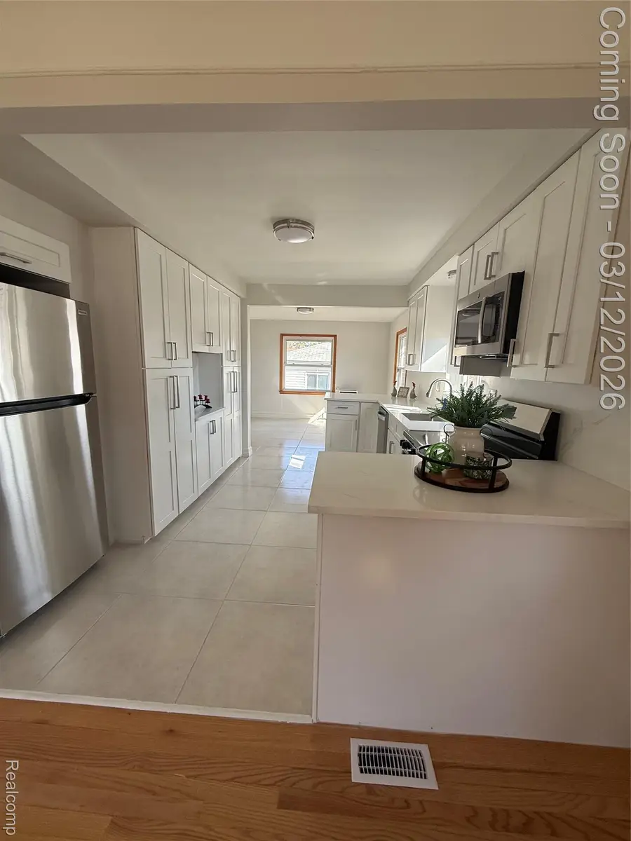 20017 California, Saint Clair Shores, MI 48080 - #3