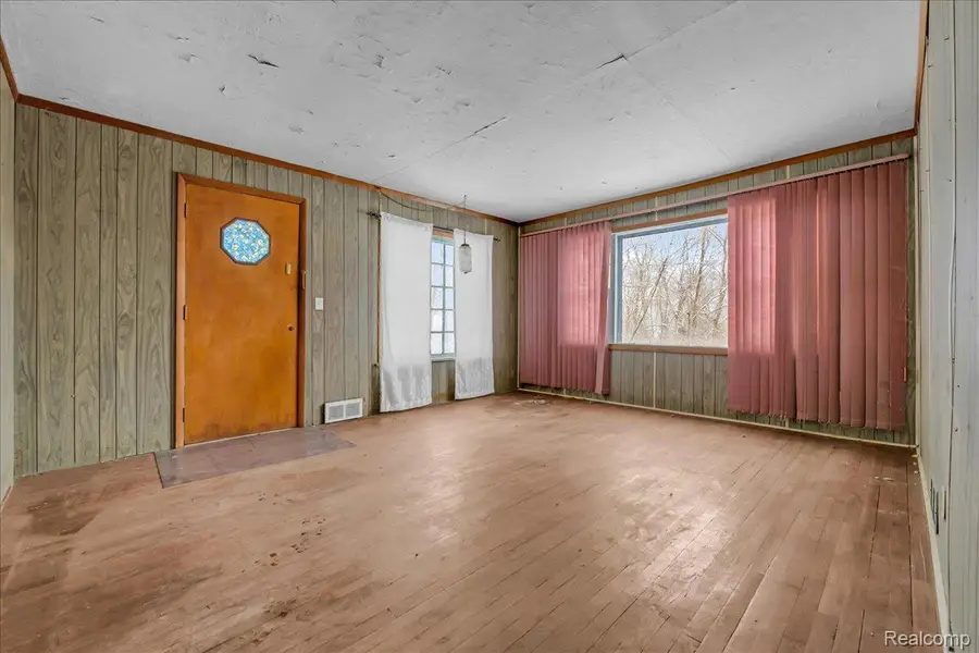 7348 Bennett Drive, Hamburg, MI 48189 - #2