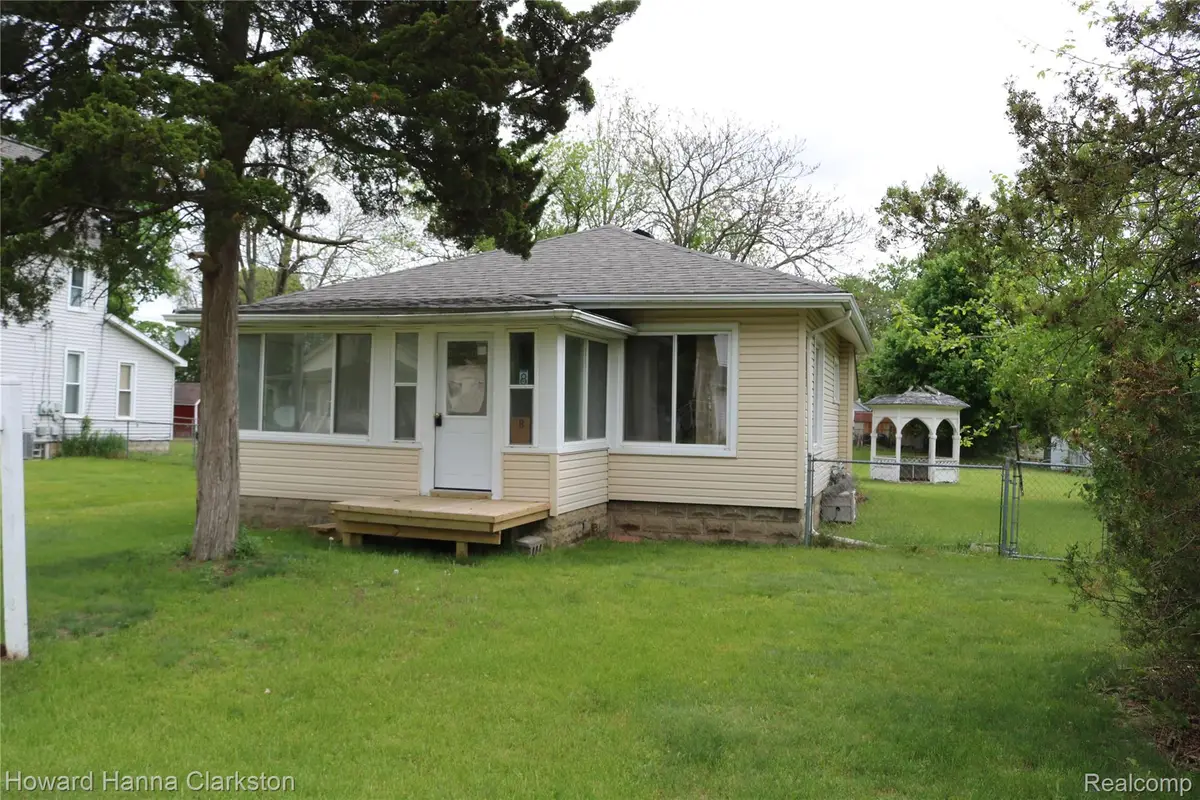 8 Maple Street, Oxford, MI 48371 - #1