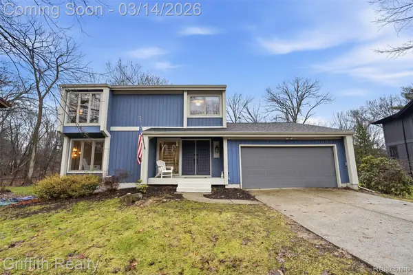 1172 Buckingham Road, Haslett, MI 48840