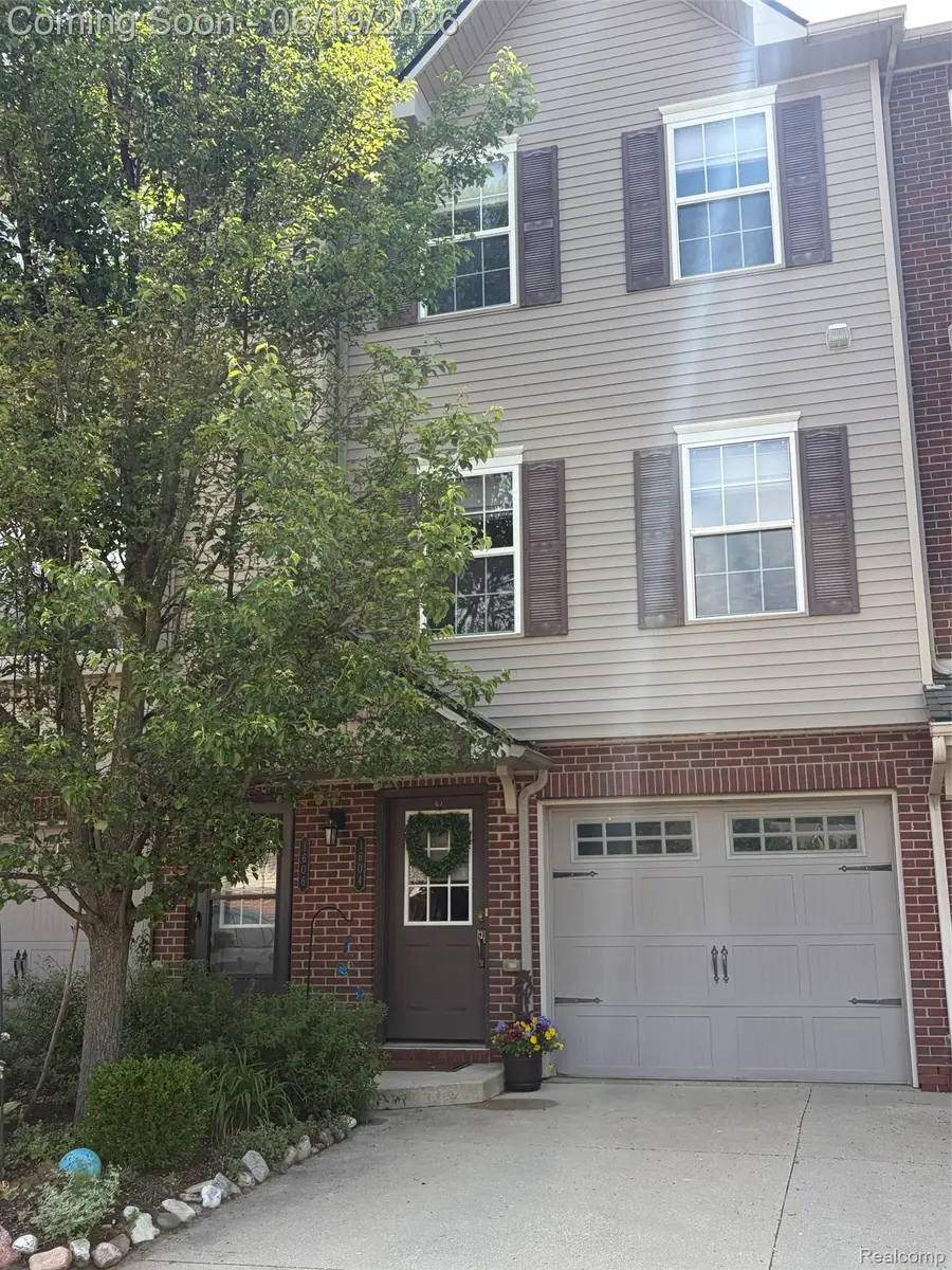 1604 Pinecroft Lane, Howell, MI 48855 - #3
