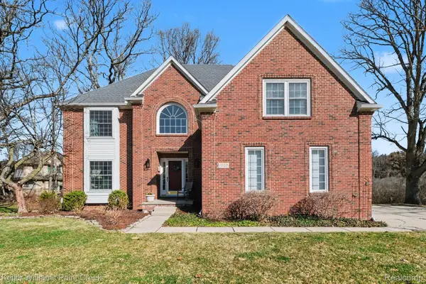 1239 Cottonwood Street, LakeOrion, MI 48360