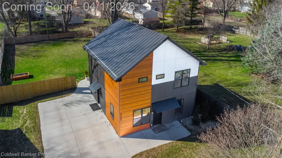 2407 Pollard Road N, Lansing, MI 48911 - #2