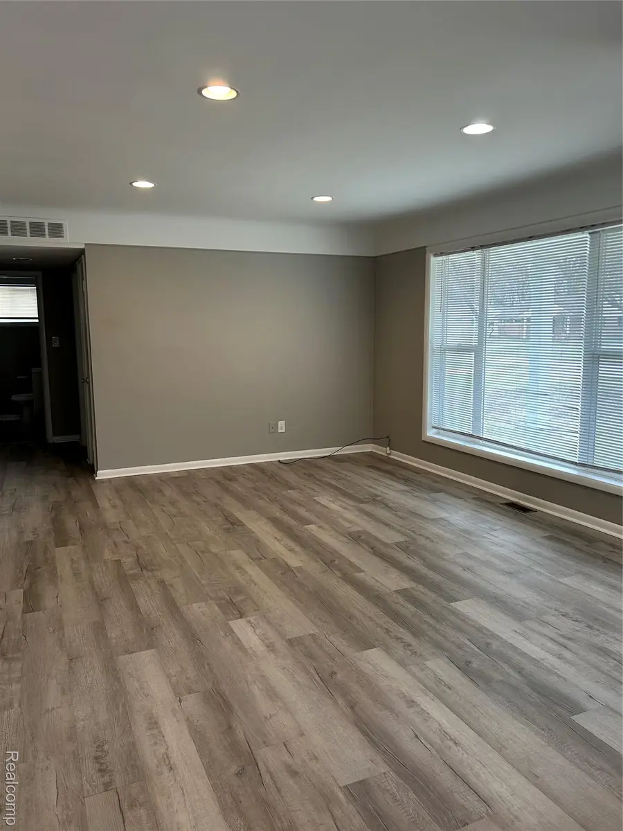 25245 Kildare Street, Southfield, MI 48033 - #3