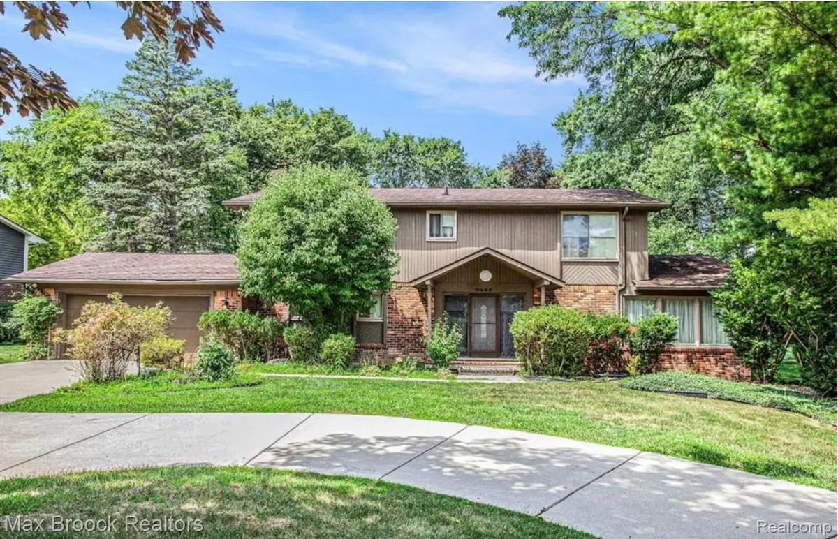 5622 Powder Horn Drive, West Bloomfield, MI 48322 - #1