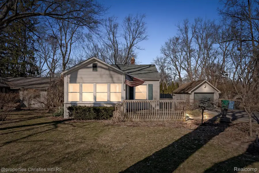 9280 Tanbay Street, Commerce Township, MI 48382 - #2