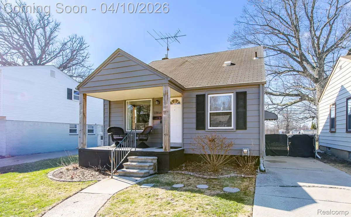 22644 Maxine Street, Saint Clair Shores, MI 48080 - #1