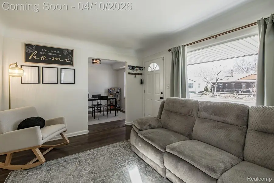 22644 Maxine Street, Saint Clair Shores, MI 48080 - #3