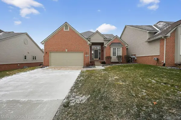 6166 Lochmore Drive, CommerceTwp, MI 48382