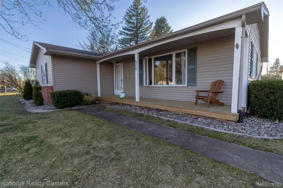 529 N Watkins, Perry, MI 48872 - #2