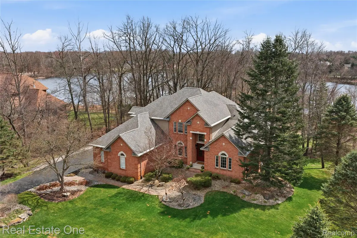 10152 Rosemarie Run, Brighton, MI 48114 - #1