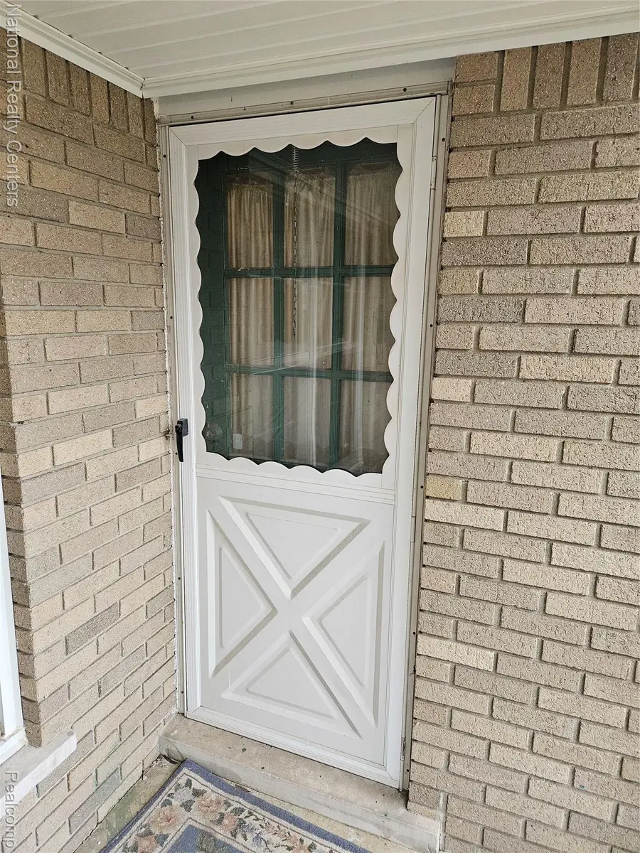 9247 William Street, Taylor, MI 48180 - #3