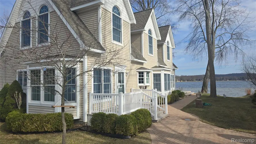 1382 Nita, Pinckney, MI 48169 - #3