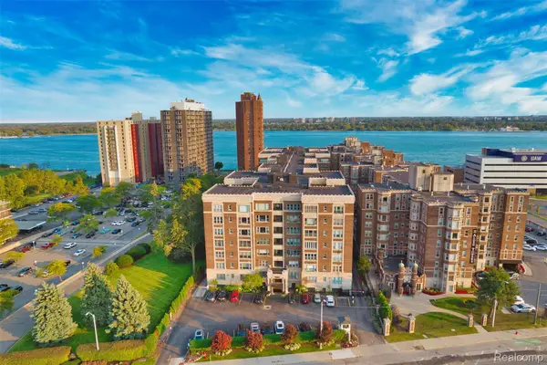 8120 E Jefferson Avenue #1B1, Detroit, MI 48214