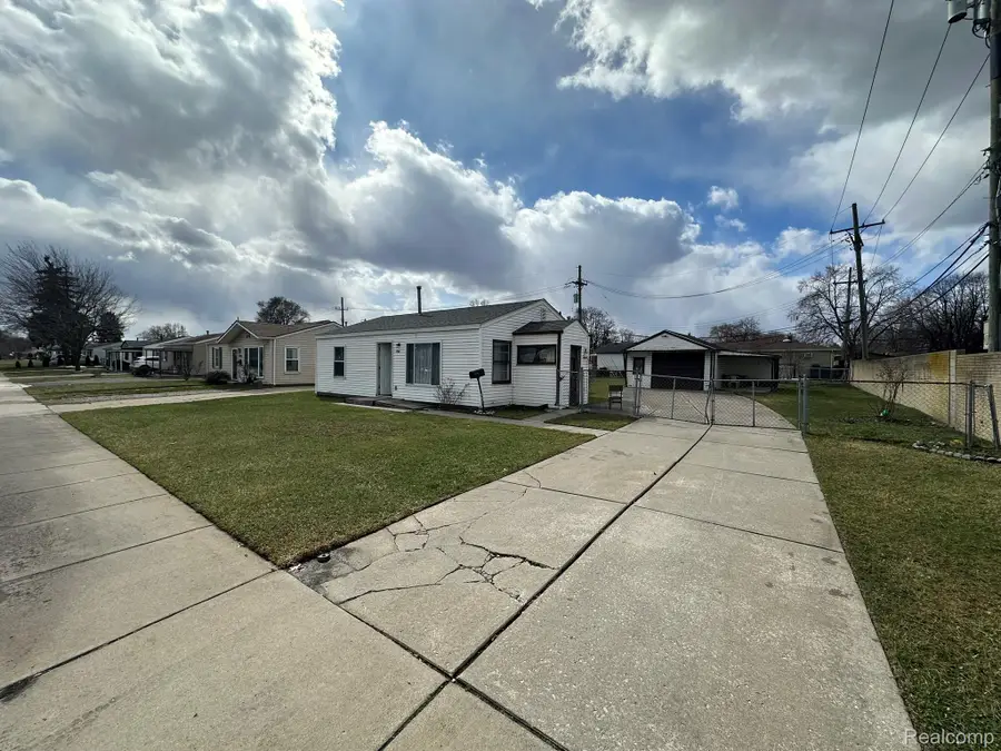 7166 Pardee Road, Taylor, MI 48180 - #3