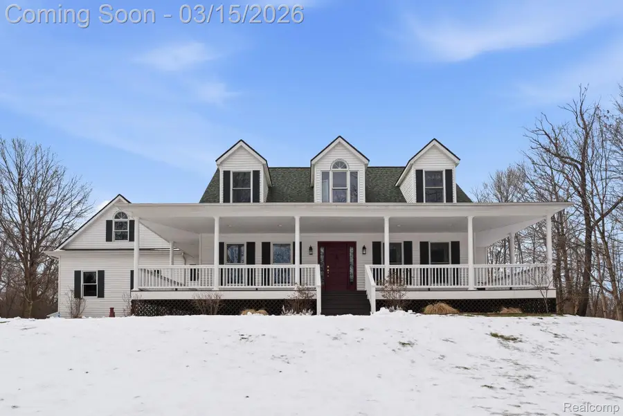 1290 Grace Lane, Milford, MI 48380 - #2