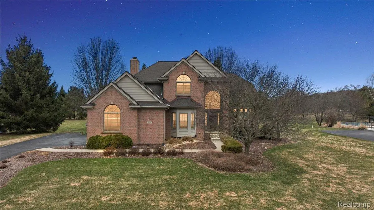 8446 S Shore Drive, Clarkston, MI 48348 - #1